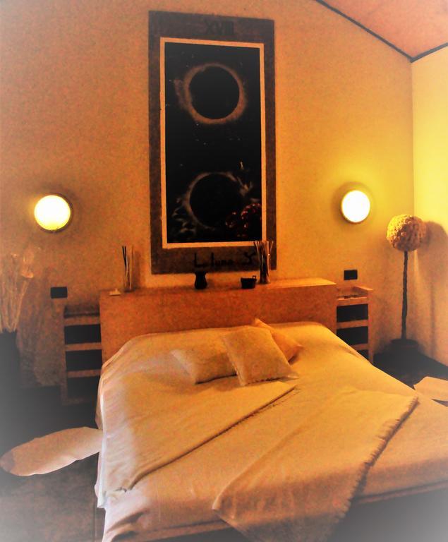 Premiata Osteria Dei Fiori Bed and Breakfast Cortiglione Exterior foto